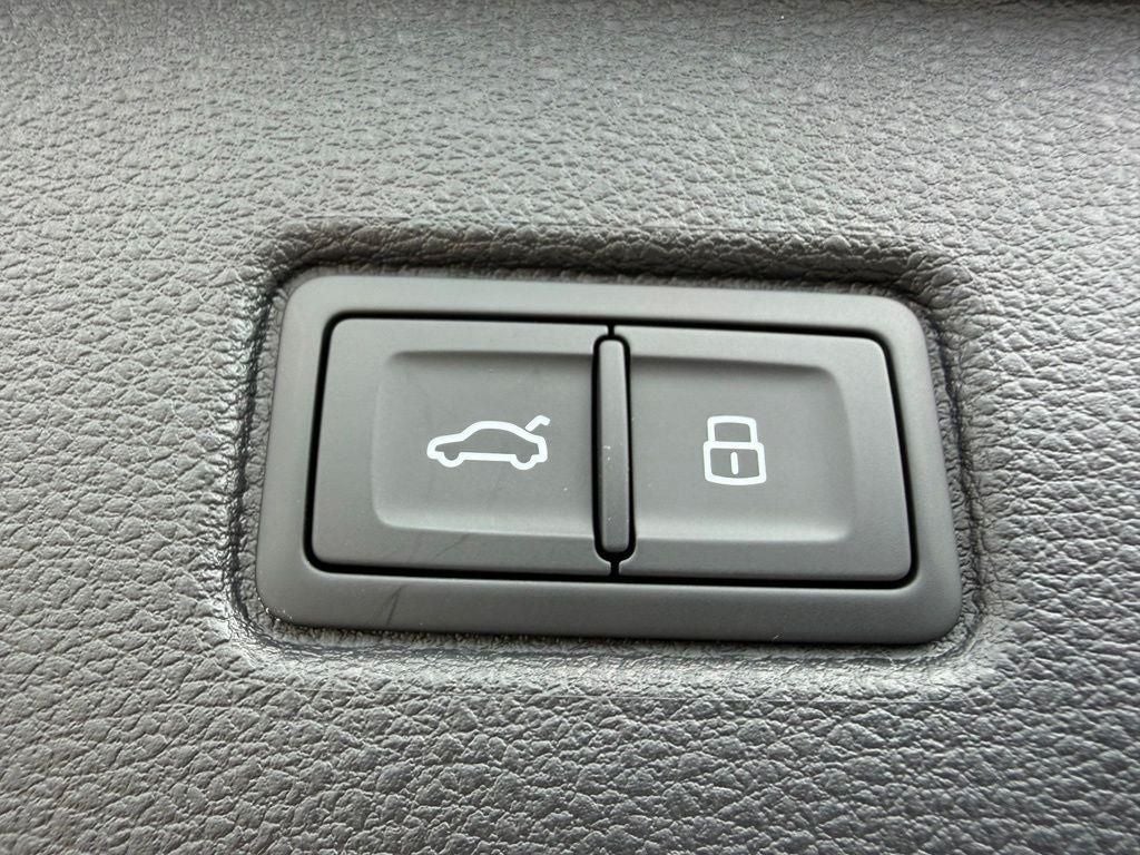 2026 Audi Q7 55 Premium S Line quattro