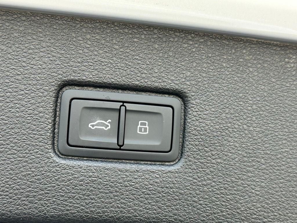 2026 Audi SQ7 Prestige quattro