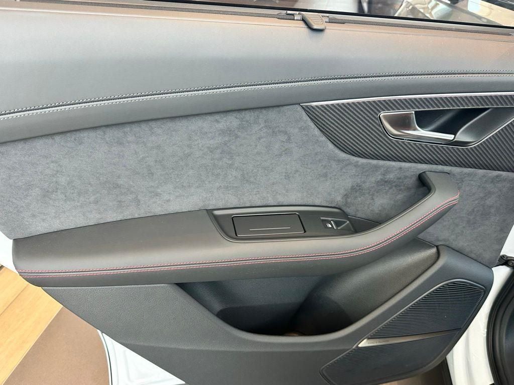 2026 Audi SQ7 Prestige quattro