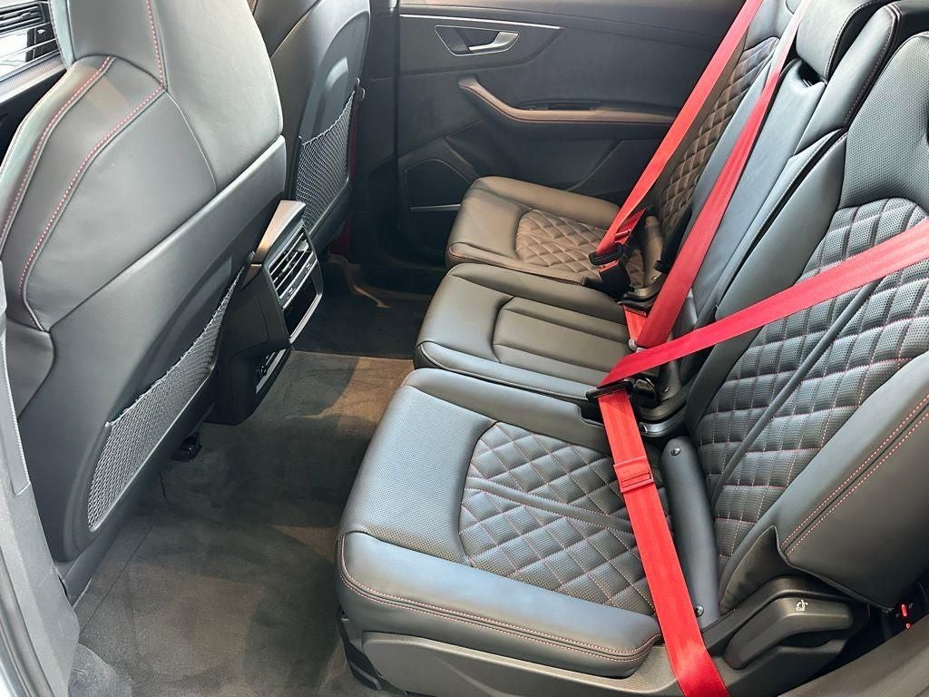 2026 Audi SQ7 Prestige quattro